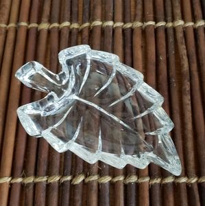 VINTAGE Zajecar 24% Lead Crystal Leaf Trinket Dish Yugoslavia